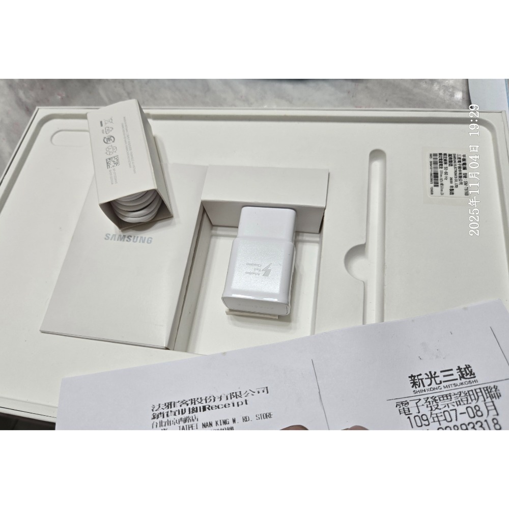 阿北-盒裝極新 無傷 可插卡 三星 Tab S7+ 5G版 12.4吋.四喇叭.原廠配件 有保貼附皮套.有保固-細節圖2