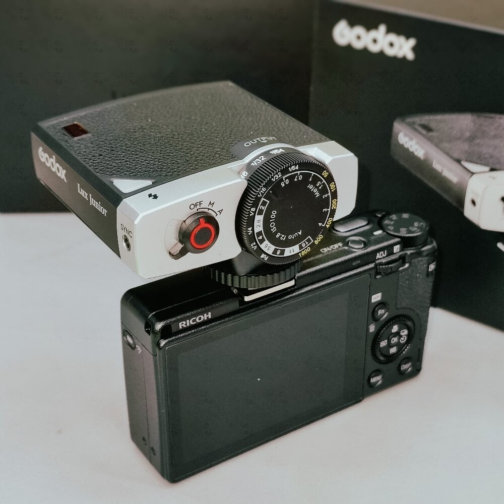 💯正品公司貨 Godox Lux Junior 復古 機頂 閃光燈 適用底片機 數位機 GRIII GRIIIx GR3-細節圖4