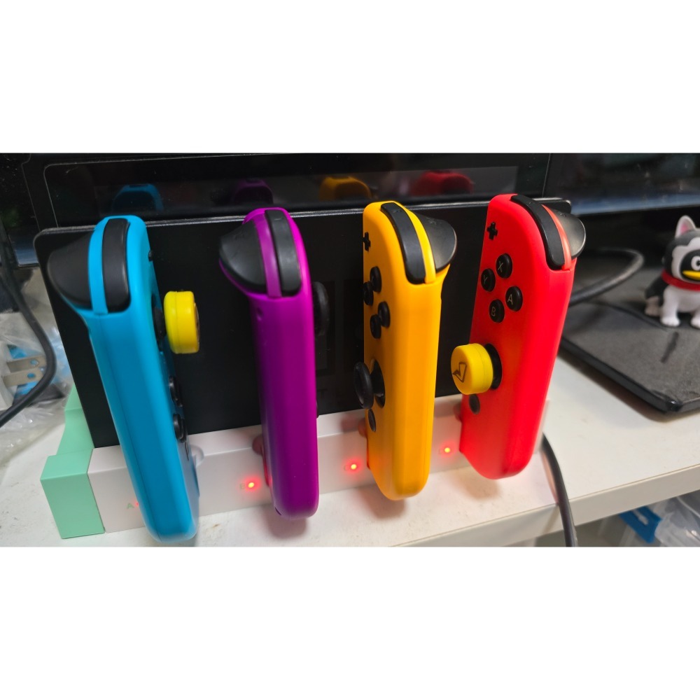 Nintendo Switch 紅藍配色 電力加強版(二手)-細節圖3