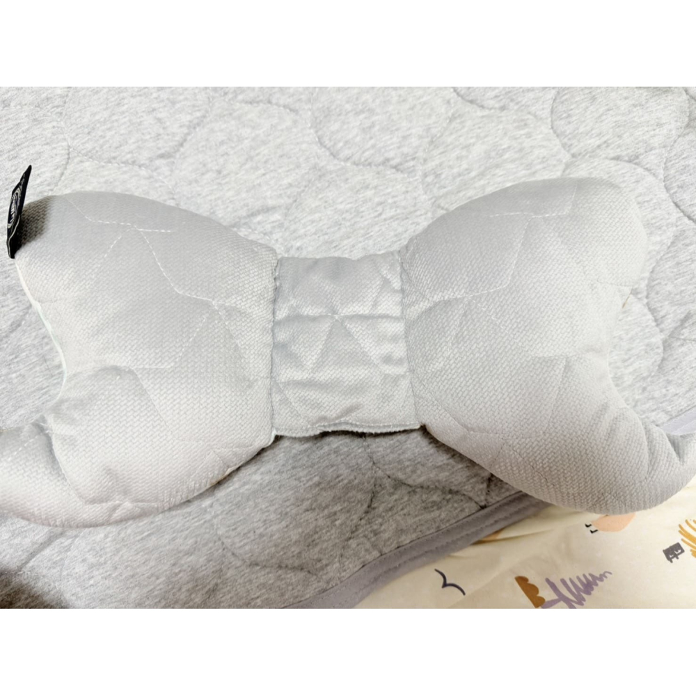 La Millou 枕頭,全新-細節圖2