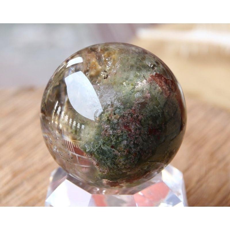 近玻璃體清透、天然意象綠幽靈多彩幽靈水晶球，直徑42mm，重103克-湧翠坊天然水晶-細節圖4