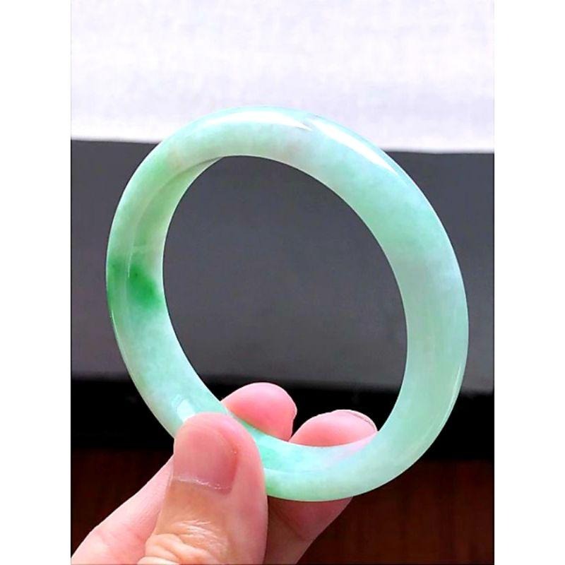 亮陽綠飄正陽綠 色澤鮮豔 滿綠翡翠玉鐲手鐲-內徑約58mm-A0450058-湧翠坊天然老坑A貨緬甸翡翠手鐲-附證書-細節圖8