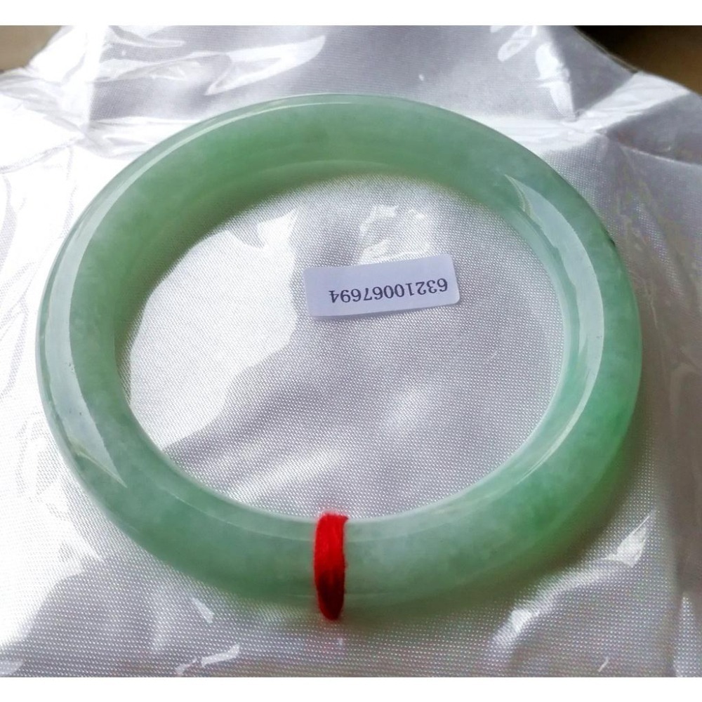 慶祝母親節，全賣場九折，高水頭陽亮蘋果綠陽綠滿綠芙蓉圓骨圓條玉鐲手鐲-內徑約55.1mm-A004015－－－附台灣證書-細節圖2