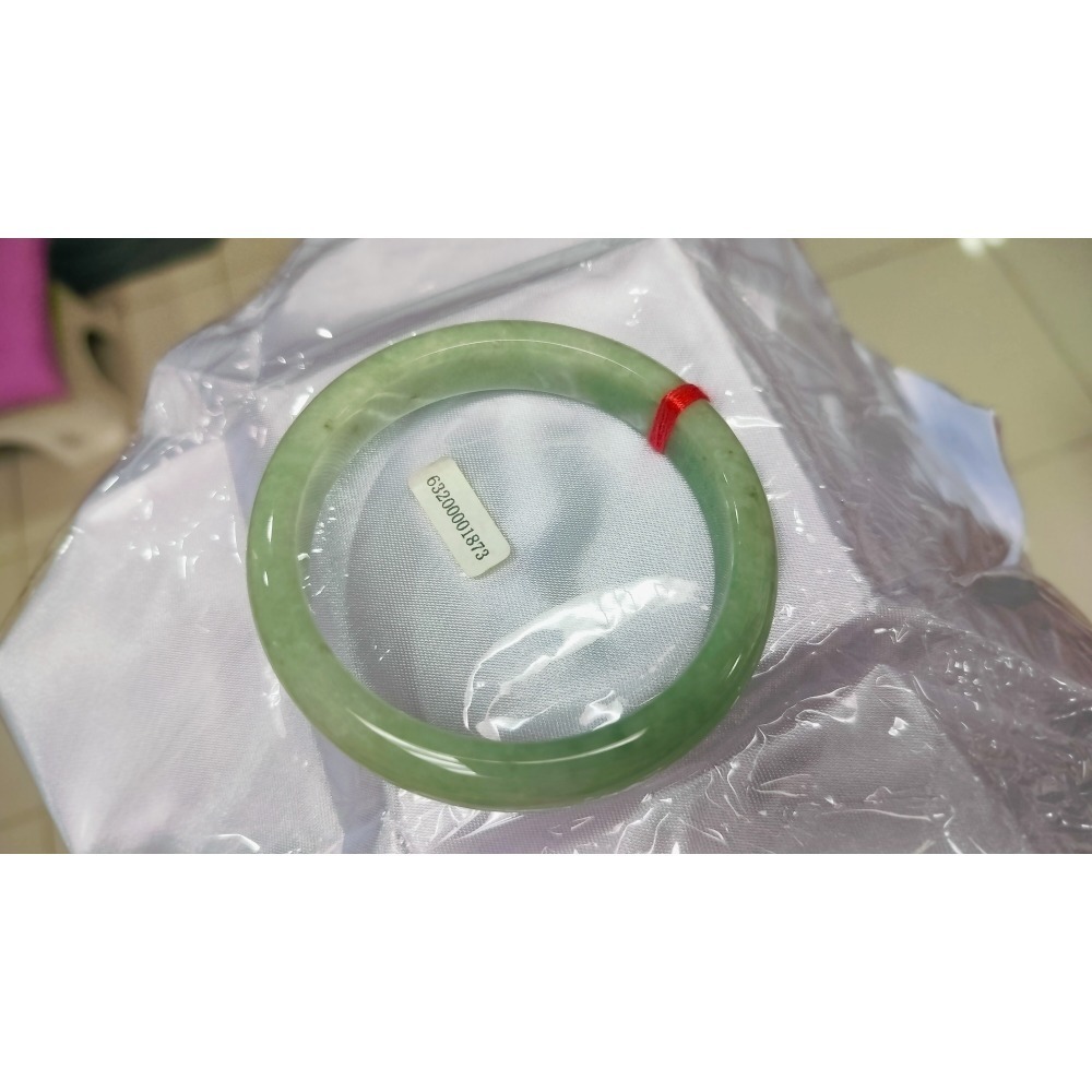 陽綠、陽亮蘋果綠滿綠翡翠 玉鐲 手鐲 -內徑約58.1mm-A045013-湧翠坊天然老坑A貨 緬甸翡翠 -附證書-細節圖7