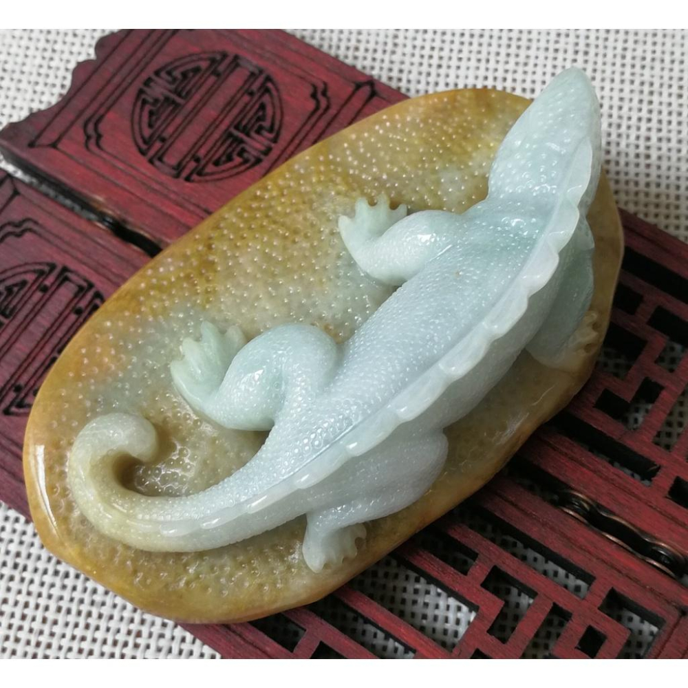 湧翠坊A貨 緬甸翡翠 吊墜 -附證書-顏色鮮豔 今非昔比 蜥蜴翡翠 擺件 -V051-細節圖5