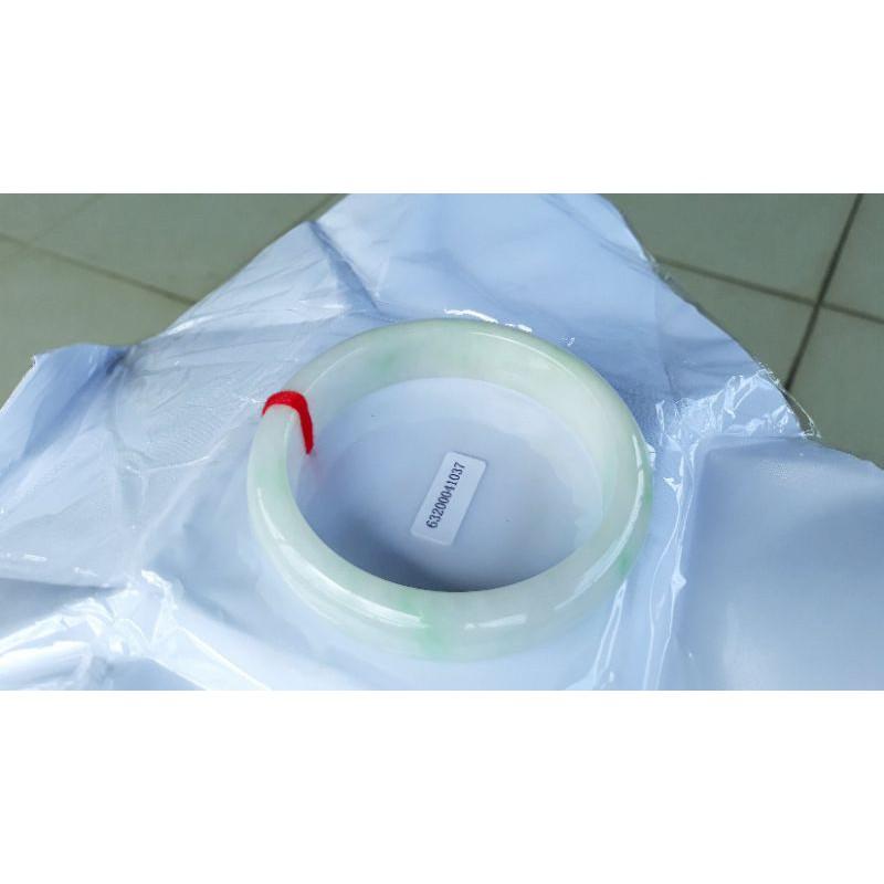 亮白底青飄 陽綠 翡翠 玉鐲 手鐲 -內徑約56.3mm-A045005-湧翠坊天然老坑A貨 緬甸翡翠 -附證書-細節圖5