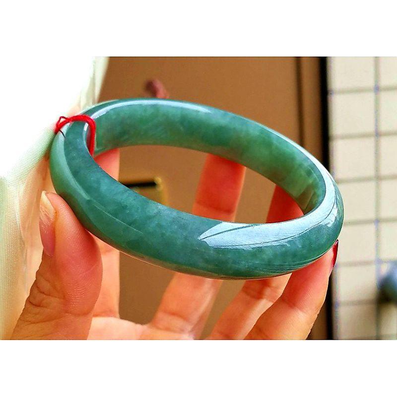 翠綠（微 藍水 ）滿綠 玉鐲 手鐲 -內徑約56.8mm__A029001-湧翠坊天然老坑A貨 緬甸翡翠 -附證書-細節圖4
