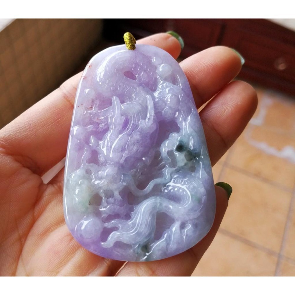 湧翠坊A貨 緬甸翡翠 吊墜 -附證書__艷紫羅蘭 飄綠飄紅 三彩 翡翠 龍牌 項鍊 玉墜 玉珮 -V004002-細節圖2