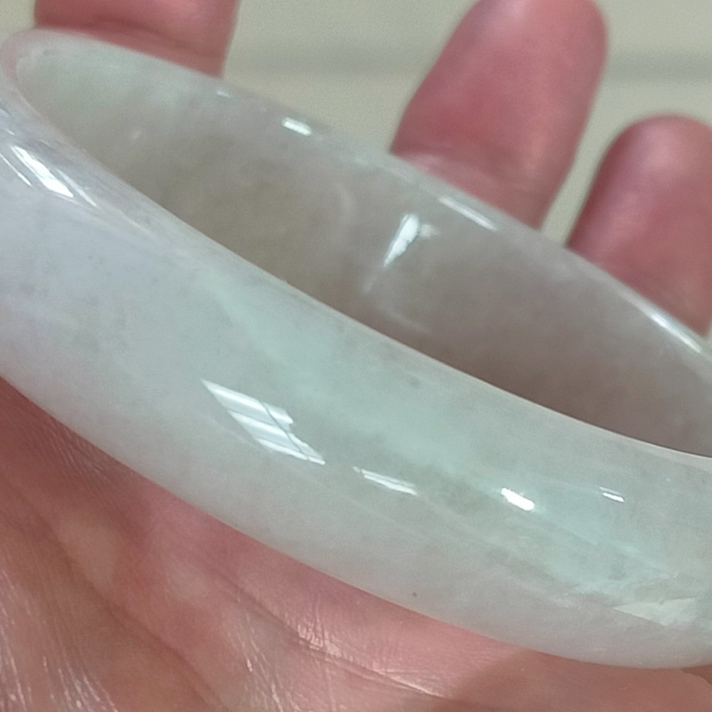 白月光、淡綠正圈玉鐲 手鐲-內徑約58mm__A004032-湧翠坊天然老坑A貨緬甸翡翠-附證書-細節圖6