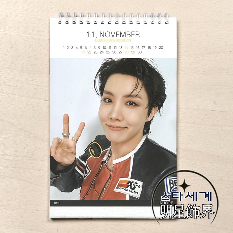 韓國進口 防彈少年團 BTS j-hope 鄭號錫 2026 ~ 2027 直立式照片桌曆台曆-細節圖3