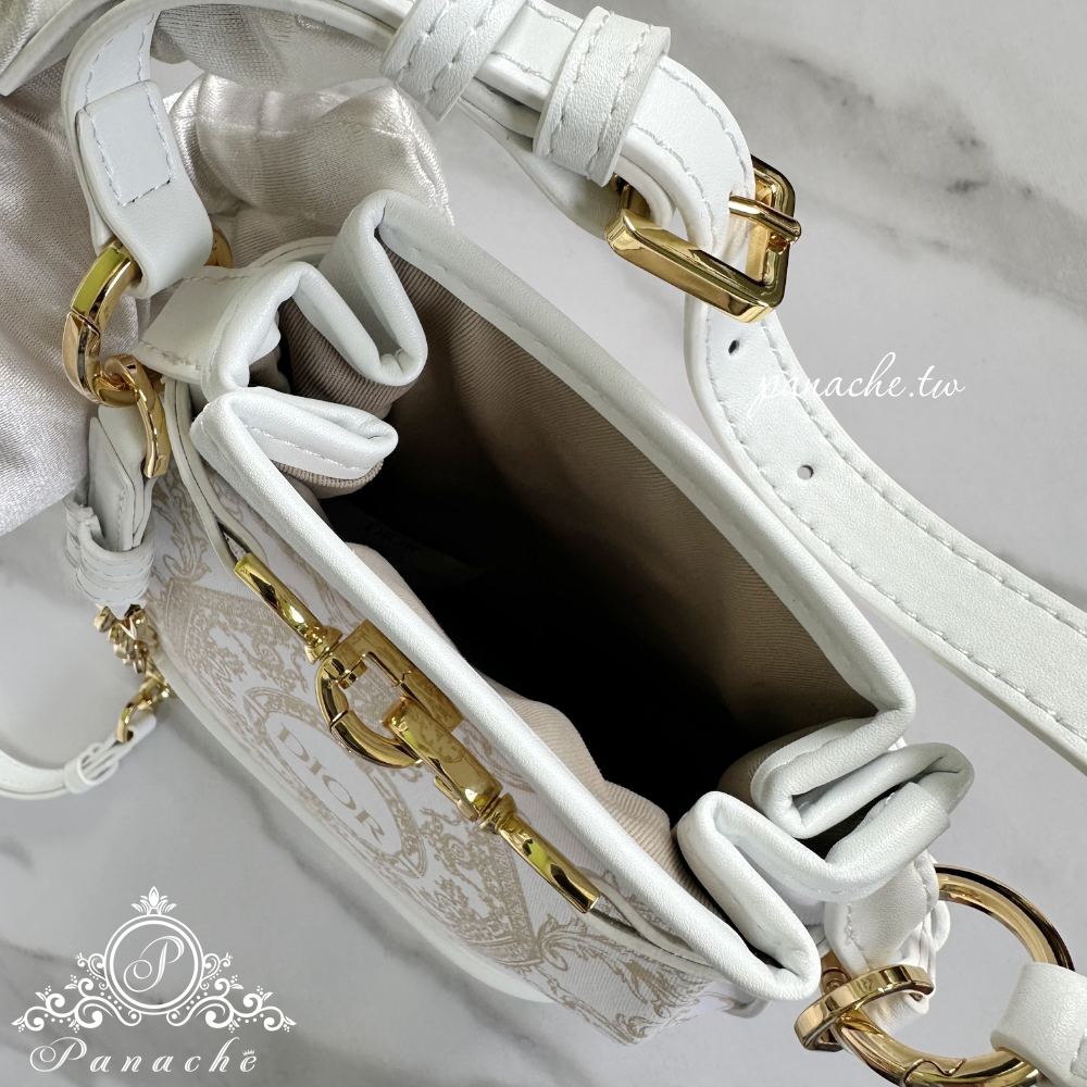 【Dior VIP限定改造】C＇est Dior風格水桶包｜白色燙金杜樂麗圖騰｜可斜背手提｜手工訂製唯一款-細節圖5