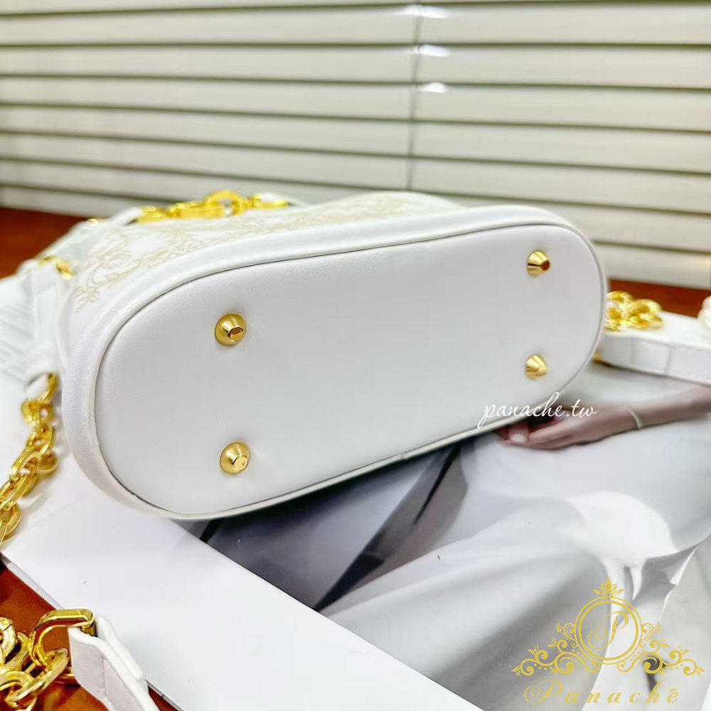 【Dior VIP限定改造】C＇est Dior風格水桶包｜白色燙金杜樂麗圖騰｜可斜背手提｜手工訂製唯一款-細節圖8