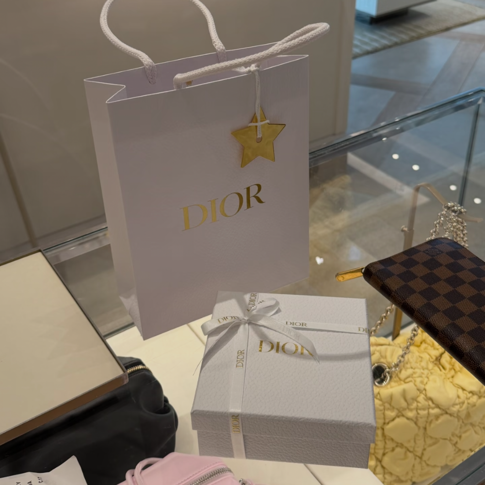 DIOR VIP限定幸運星金屬吊飾｜金色星星掛飾｜附DIOR白盒及說明書｜收藏擺飾禮品-細節圖10