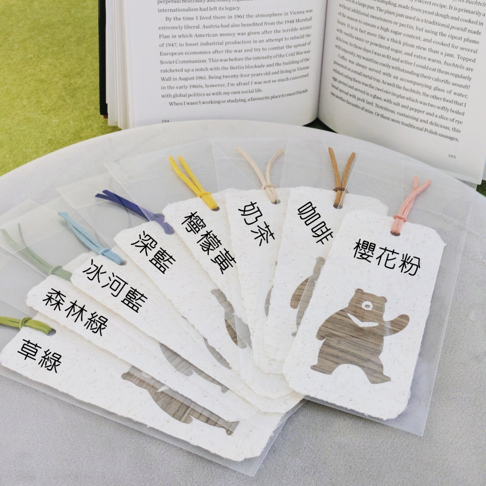( Alpine Days 原創商品 )  Hello 台灣黑熊 手工紙書籤 / 可書寫小禮卡-細節圖3