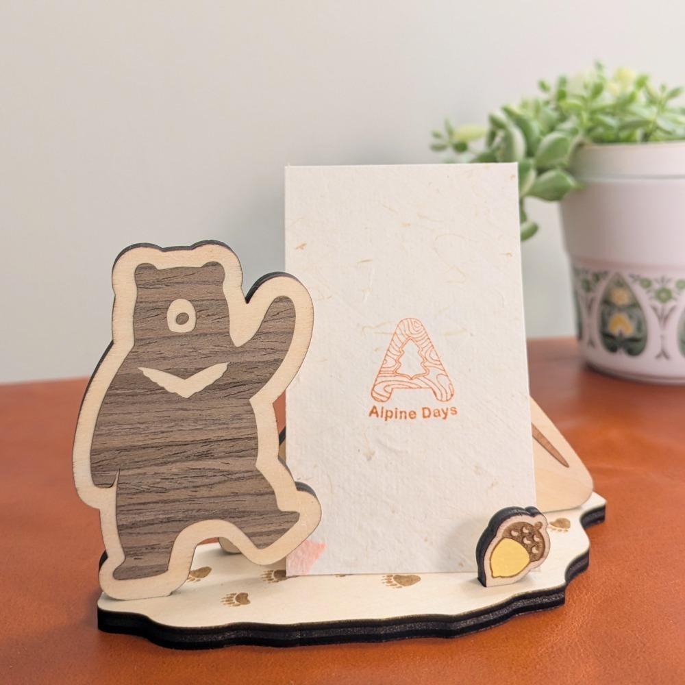 ( Alpine Days原創商品 ) Hello台灣黑熊 名片座 名片架 展示架 相片架-細節圖3