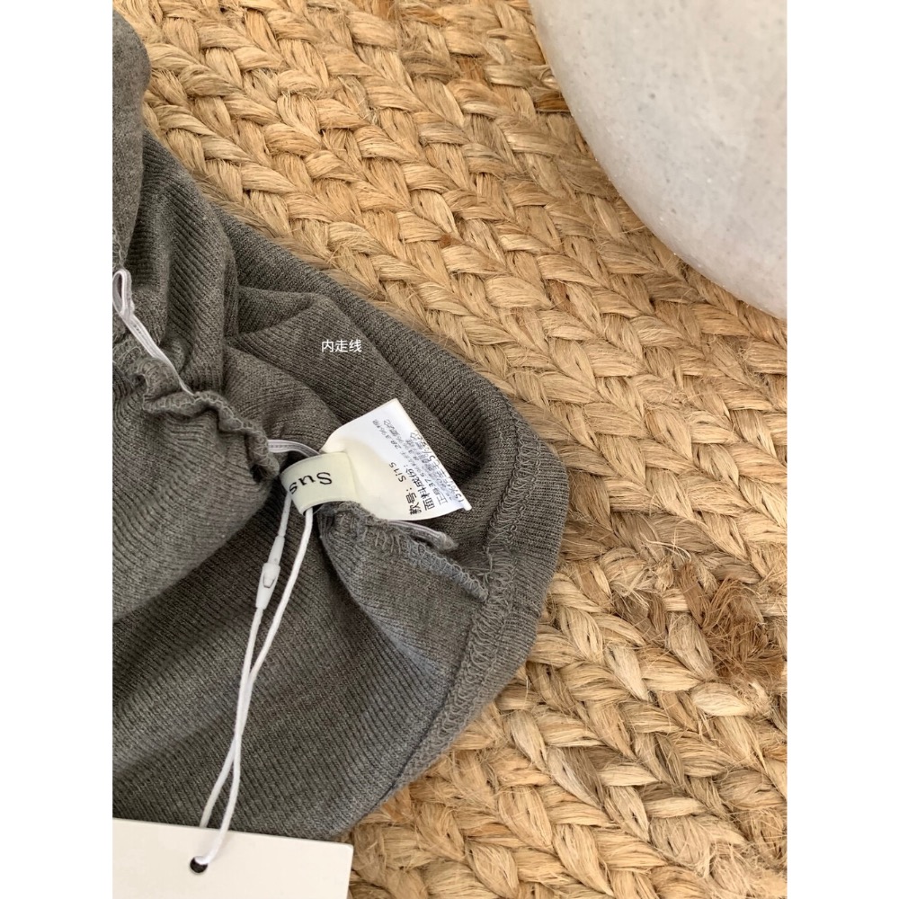 氣質假兩件露肩長袖🦢$320-細節圖6