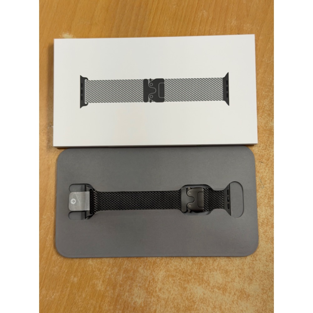Apple Watch Ultra 3 黑色鈦金屬錶殼+黑色鈦金屬米蘭式錶環（L） 保固中 幾乎全新 電池100%-細節圖8