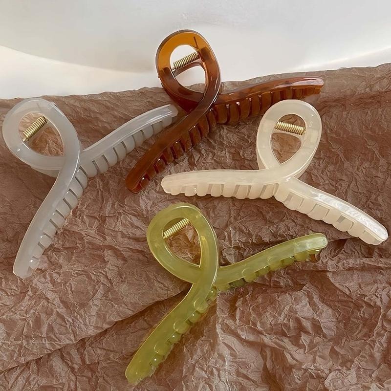 𝑯𝒖＇𝒔＞現貨｜🧏🏻‍♀️隨興慵懶感 13cm清透感鯊魚夾 果凍感 大嘴夾 髮飾 抓夾 髮飾 夾髮 高級 質感-細節圖3