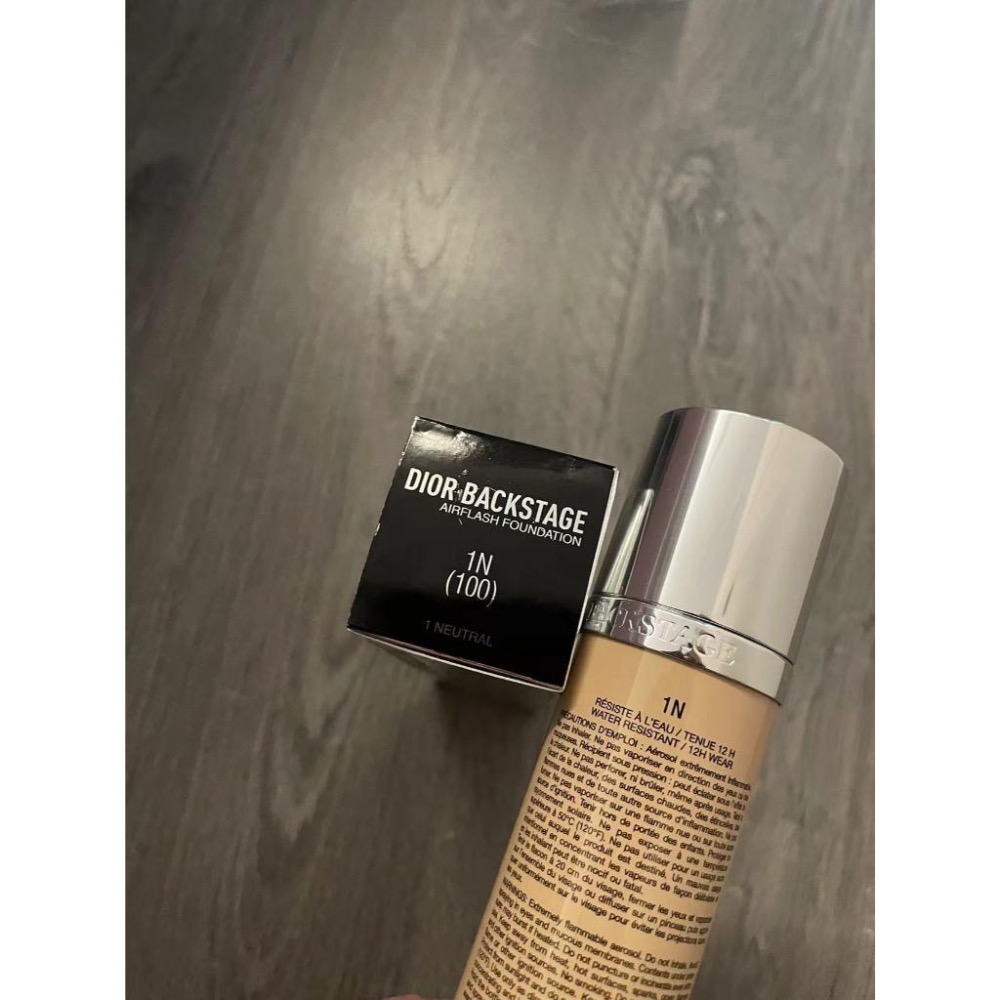 Dior Airflash Spray Foundation  舞台柔光噴霧粉底 絕版 粉底液-細節圖2