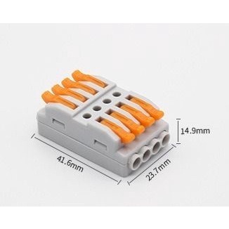 4進4出