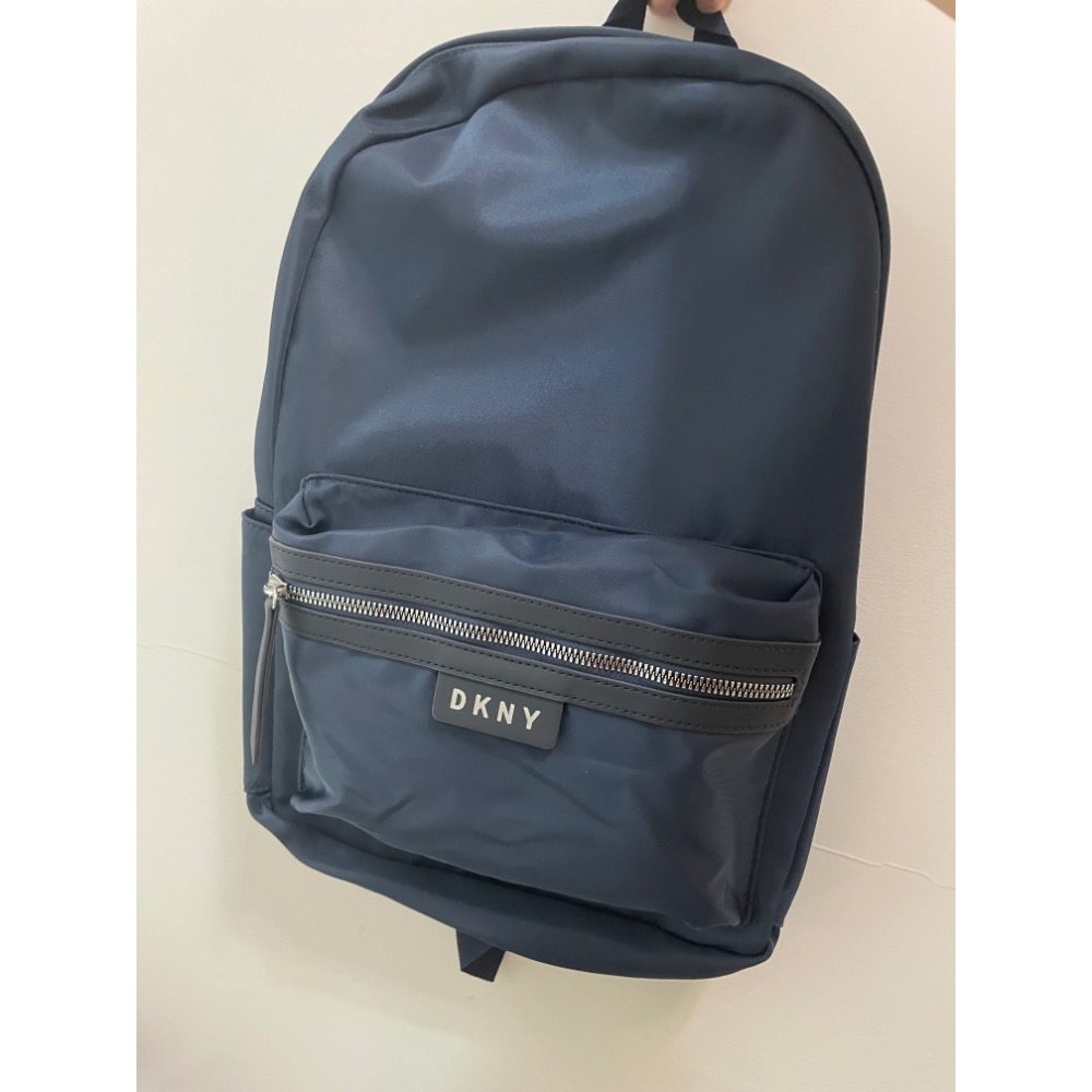 出清價 美國 DKNY 後背包 女生 男生 正品 深藍色 電腦包 背包 輕量 女款 男款 筆電包 書包 媽媽包 媽咪包-細節圖3