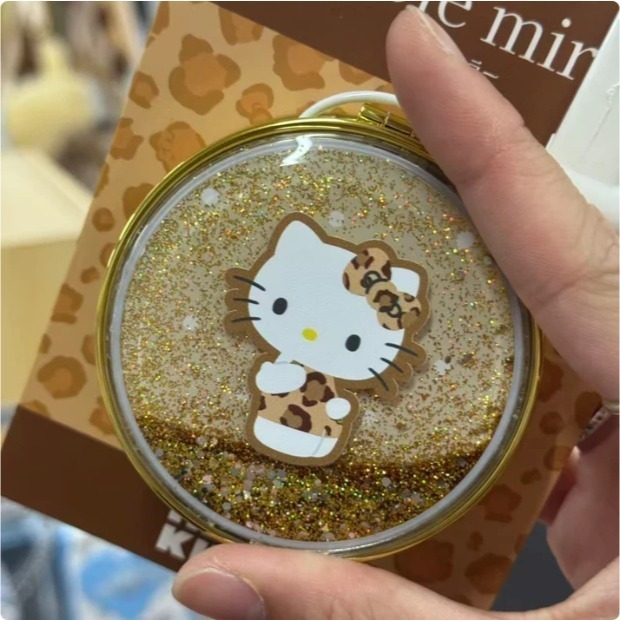 過生活IP訂購 三麗鷗 流沙摺疊鏡盒 HelloKitty 美樂蒂 酷洛米 泰迪熊 Piano小綿羊 酷企鵝 6S32R-細節圖8