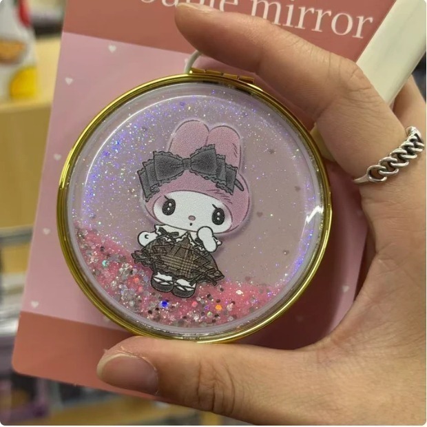 過生活IP訂購 三麗鷗 流沙摺疊鏡盒 HelloKitty 美樂蒂 酷洛米 泰迪熊 Piano小綿羊 酷企鵝 6S32R-細節圖9