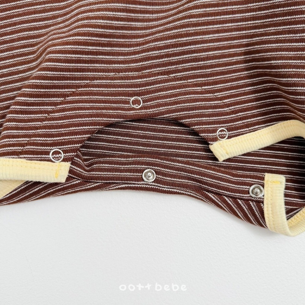 OOTTBEBE 條紋小熊吊帶褲-細節圖4