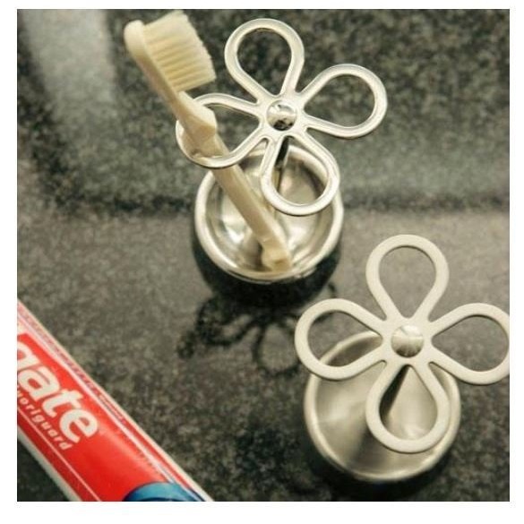 【寶寶王國】日本 Dulton 花瓣不鏽鋼牙刷架-細節圖4