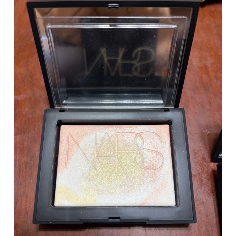 出清 全新/二手 NARS 裸光幻彩蜜粉餅 月光/粉嫩/星雲紫/星光/星塵/迷你3g-規格圖3