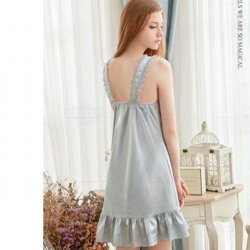 【大尺碼】低調灰緞面寬肩帶情趣性感睡衣 Y042-細節圖3