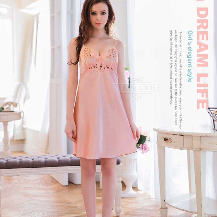 【大尺碼】低調裸膚刺繡V領柔緞情趣性感睡衣V006-細節圖3