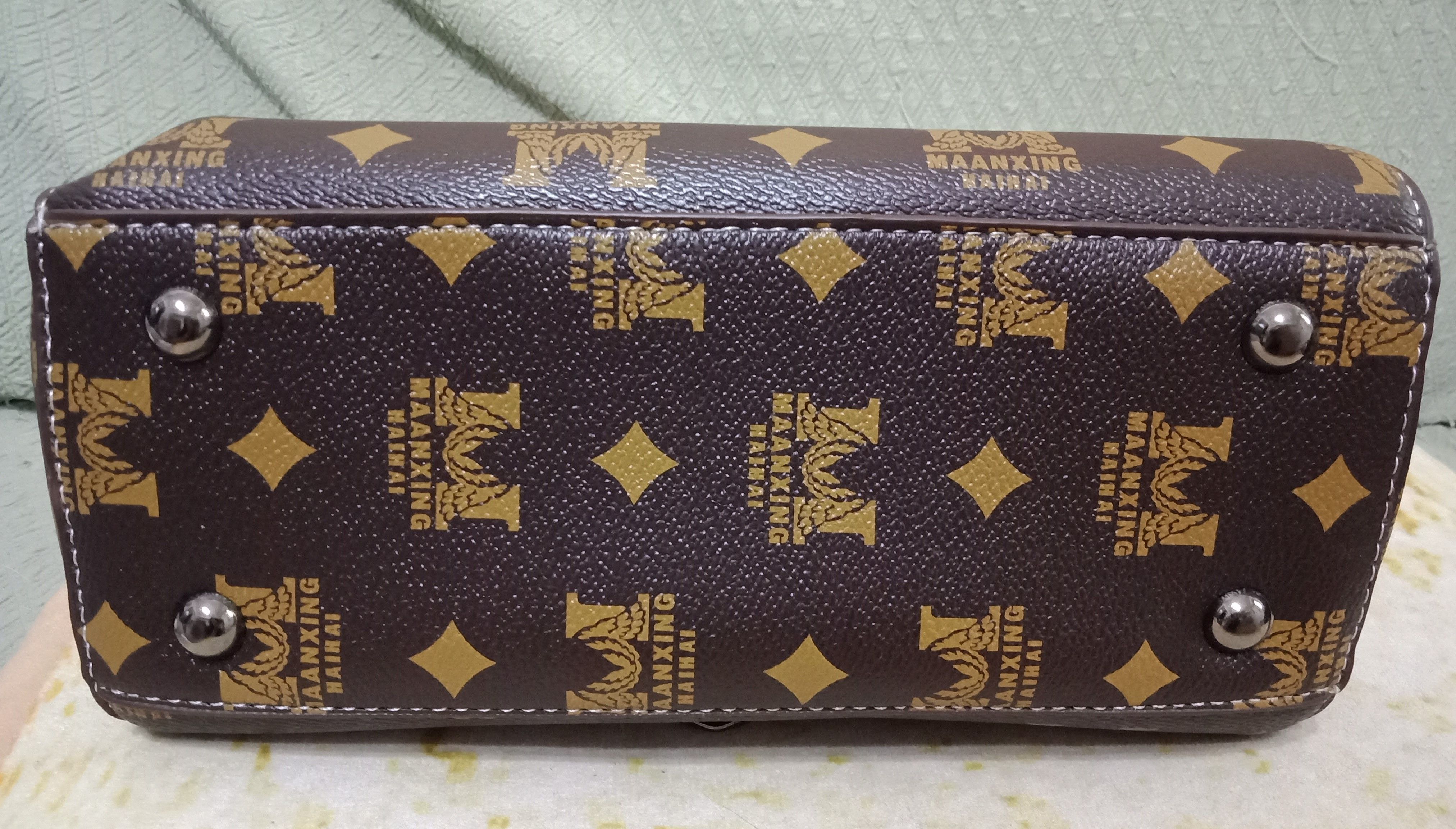 全新 Micky Ken 絕版小熊M圖案造型劍橋包 手提包 側背包 斜背包（附兩條背帶）-細節圖6
