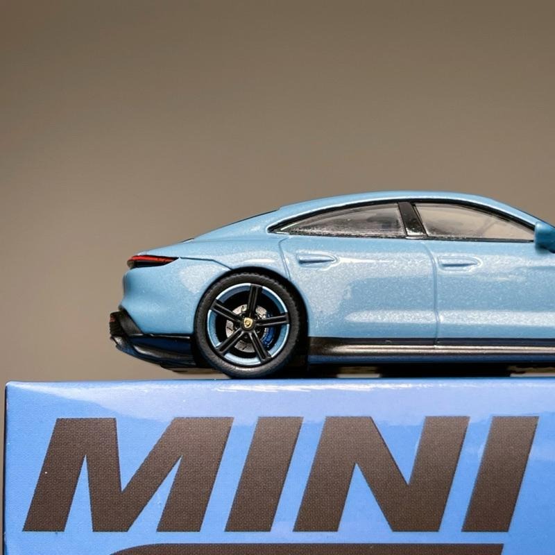 Mini GT Porsche Taycan Turbo S 藍色 225 1/64 MiniGT 保時捷 模型 冰晶藍-細節圖9