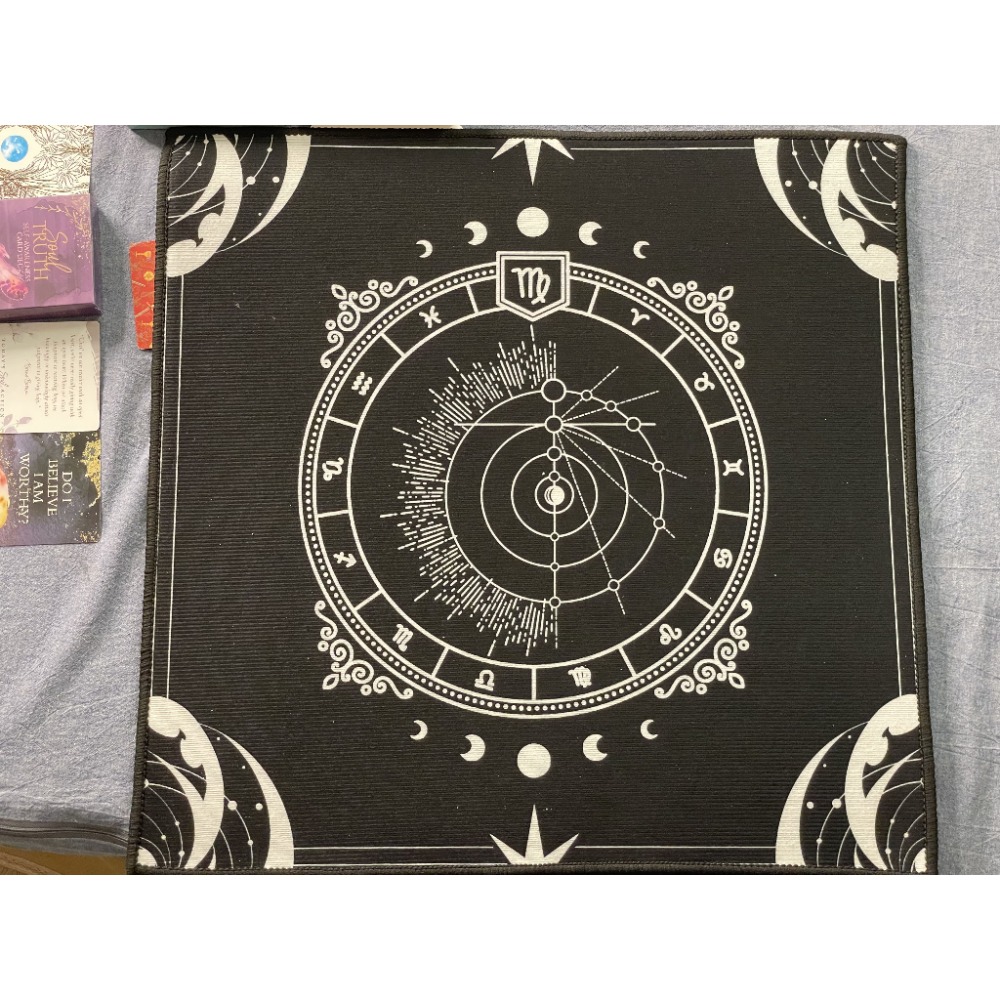 Ｆ塔羅牌水晶絨墊 50*50cm