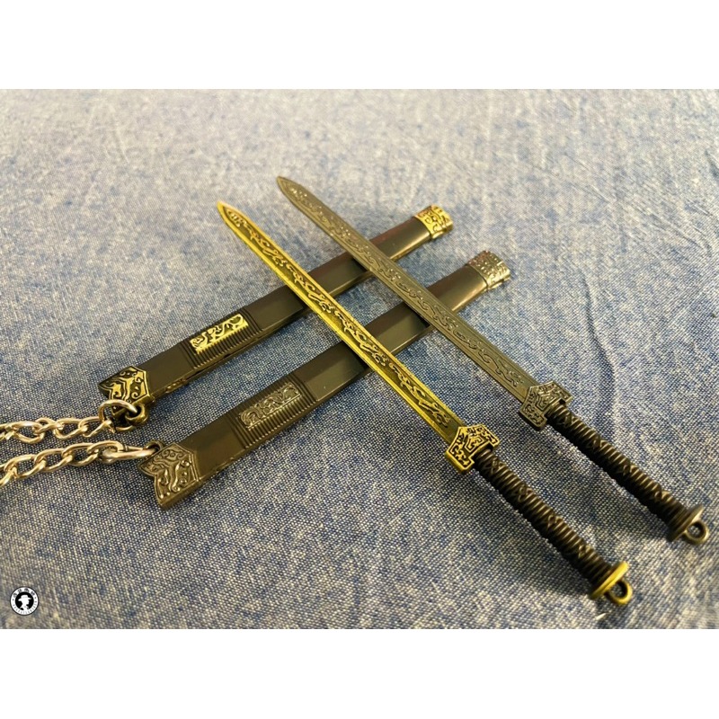 12公分合金古代漢劍秦始皇劍如意劍越王劍/古銅金槍色/迷你兵器鑰匙圈/刀鞘刀身部分款式有花紋/刀柄也有設計-細節圖9