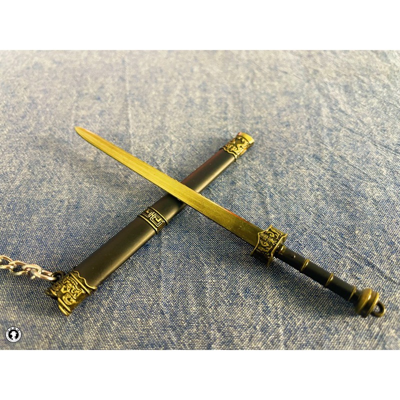 越王劍古銅色
