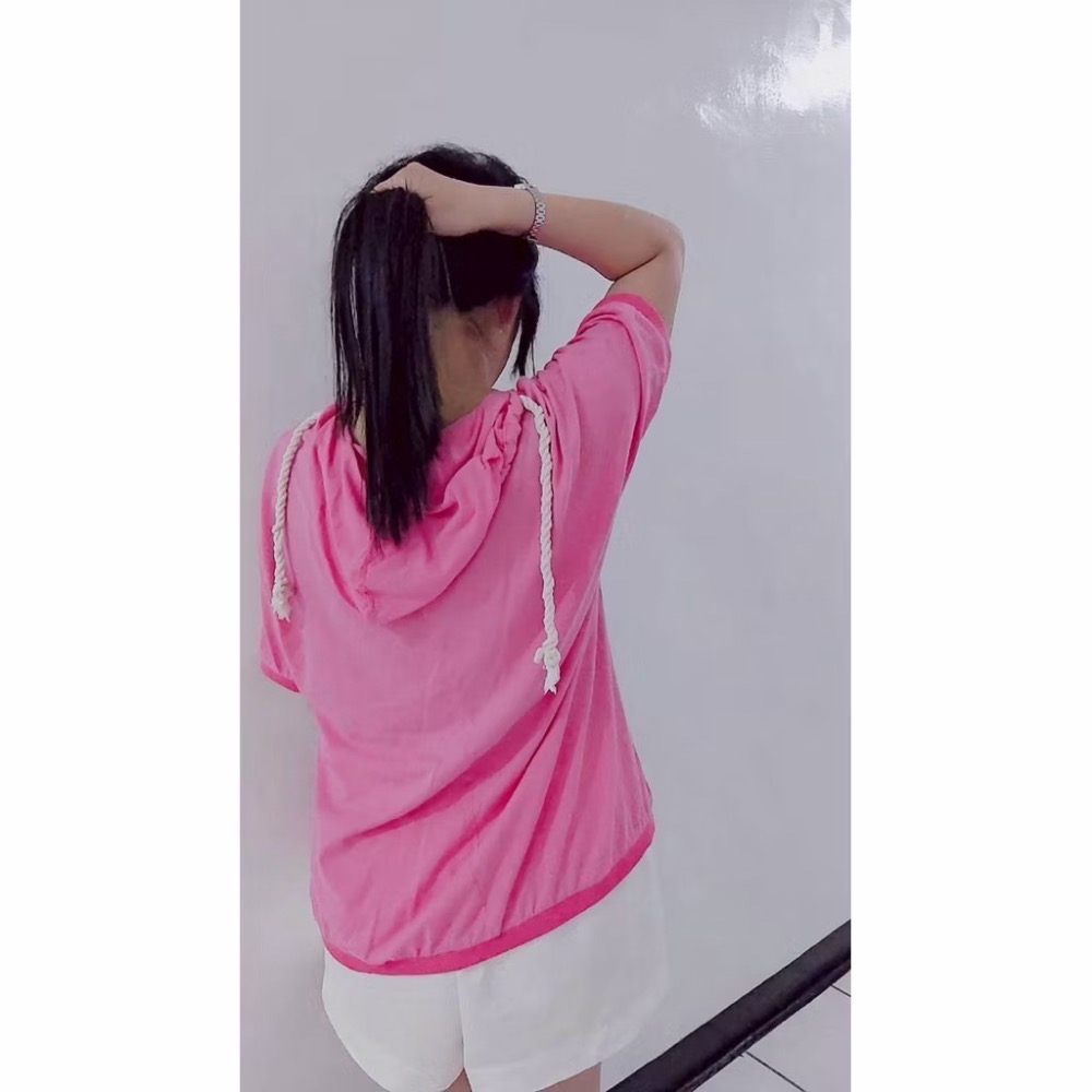 二手衣物出清 優惠二手衣物 🎀可愛hellokitty上衣 休閒家居服二手品-細節圖3