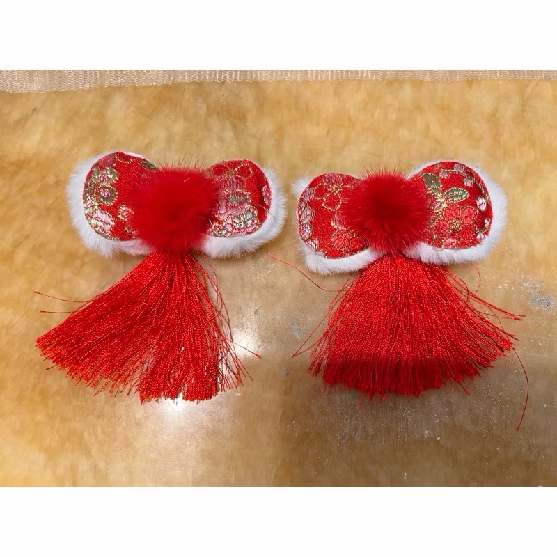 二手出清 髮飾 飾品 漢服 拜年紅色毛球國風 毛球流蘇蝴蝶結髮夾髮 買一對送一對 二手品 髮飾😊-細節圖3