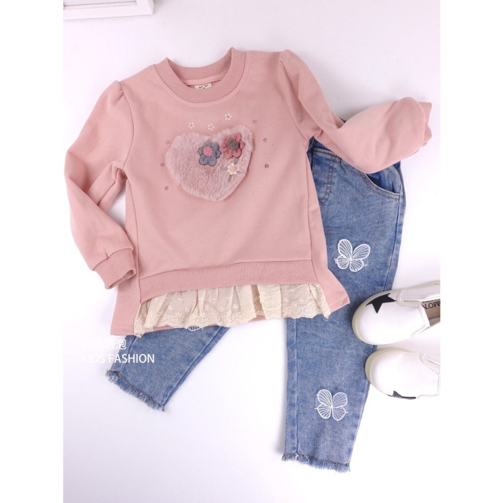 ○。° 彩色泡泡 °。○ 童裝【貨號F31442】秋冬。亮鑽絨毛愛心棉T~2色-細節圖5