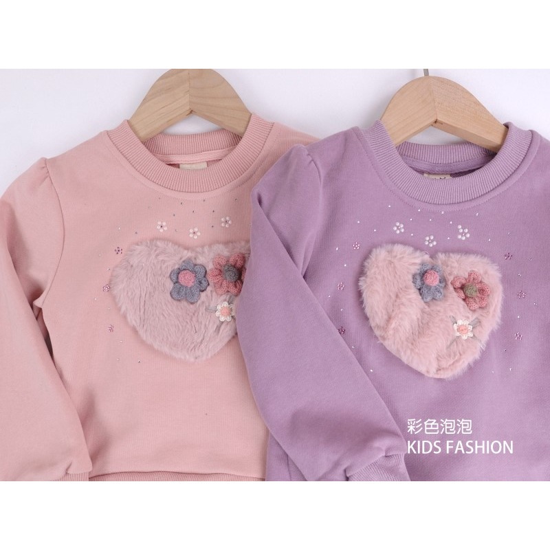 ○。° 彩色泡泡 °。○ 童裝【貨號F31442】秋冬。亮鑽絨毛愛心棉T~2色-細節圖7