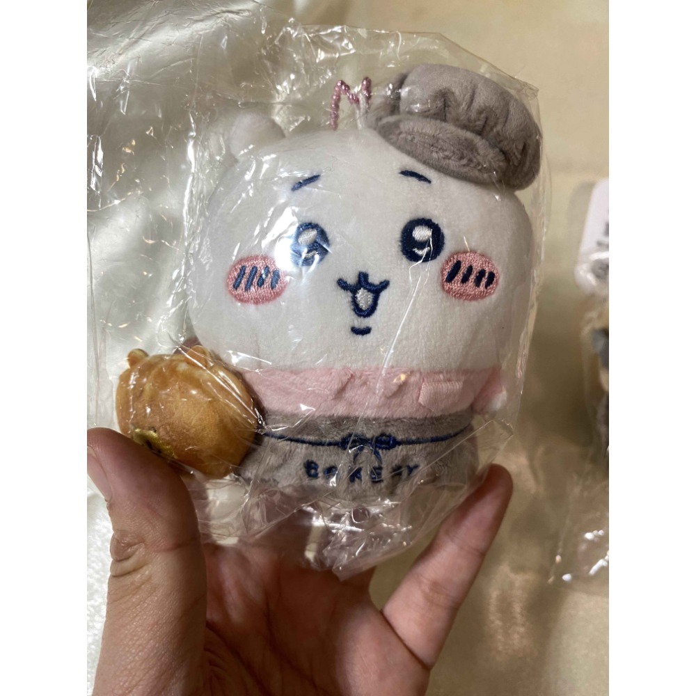 日日兔🐰 吉伊卡哇 麵包店員吊飾娃 兔兔 吉伊 日本代購-規格圖1