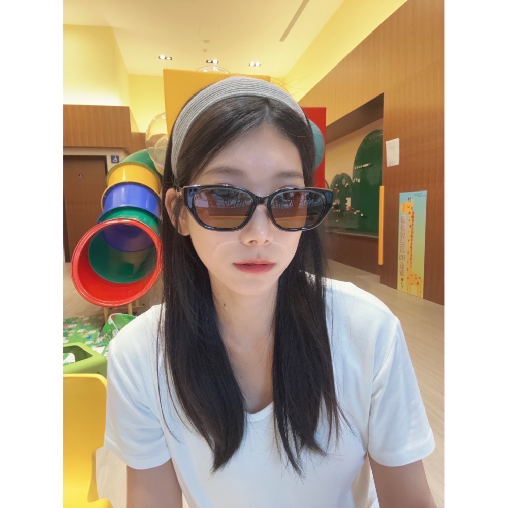🌙 韓系貓眼太陽眼鏡｜顯臉小・帥氣微辣・男女適合·修飾臉型｜黑框墨鏡抗UV 工廠直批 現貨 B05-細節圖3