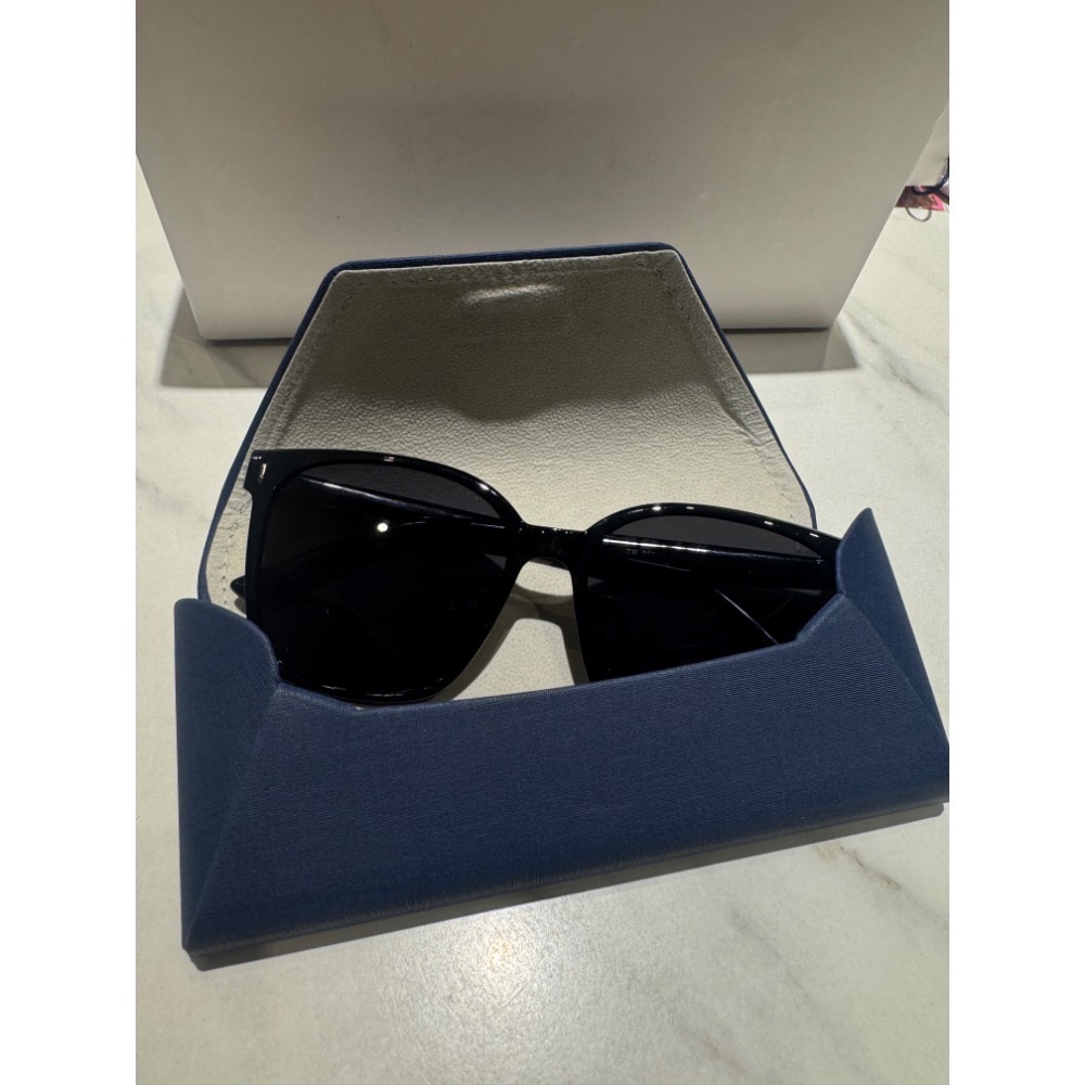 🕶️ 質感極簡墨鏡收納盒 眼鏡盒 防壓 隨身攜帶 磁吸扣眼鏡盒 工廠直批-細節圖5