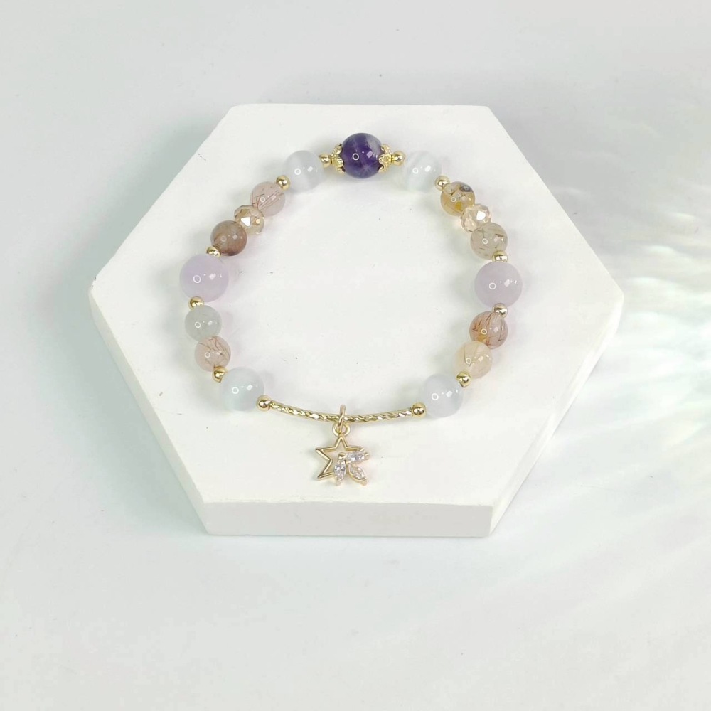 《星象流年・能量調頻手鍊》🌬️ 風語 尺寸:約14~14.5cm 雙子座、天秤座、水瓶座 海藍寶、彩髮晶、紫水晶-細節圖3
