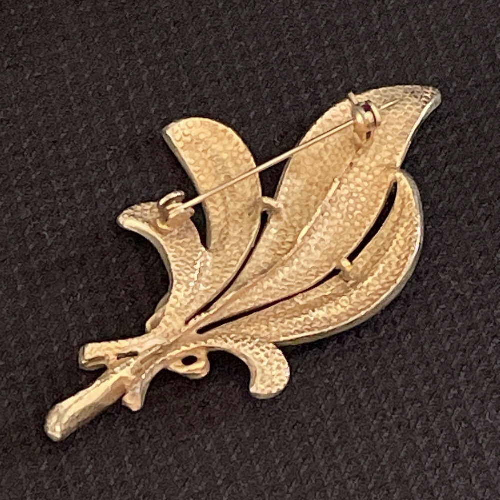 飄帶花造型金屬胸針別針@c519€-細節圖2