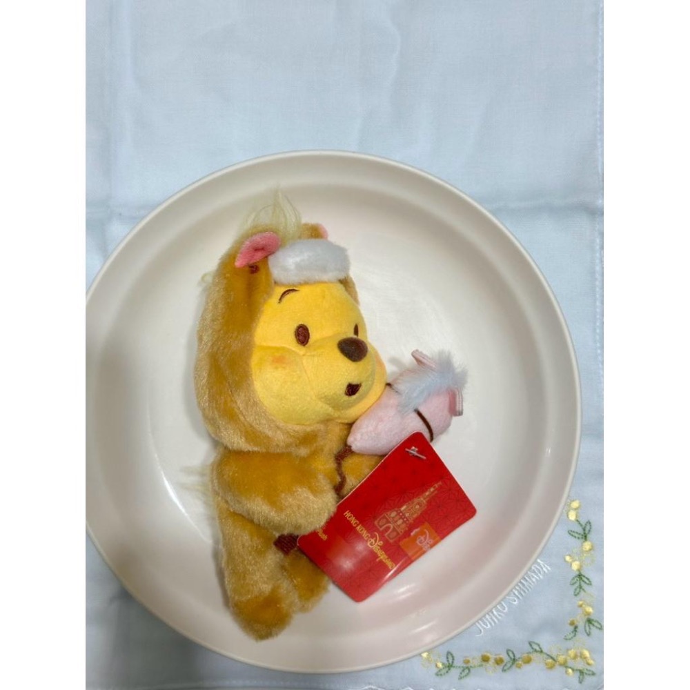 現貨❗️2026馬年維尼 香港迪士尼帶回🇭🇰 維尼 Winnie pooh 限定 馬年 海外-細節圖3