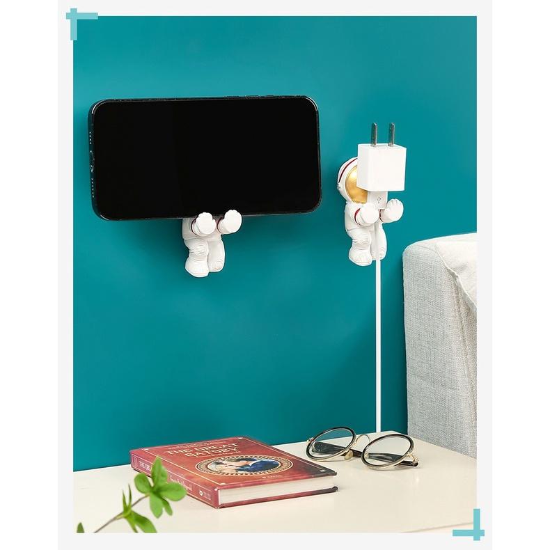 【免運+24H出貨🔥】 插頭掛勾 插頭架 插頭收納 太空人 掛勾 宇航員掛勾 掛鉤 宇航員 造型掛勾【RS1411】-細節圖2