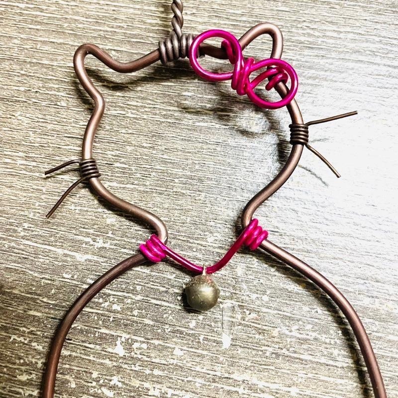 微甜多肉小陽台．空氣鳳梨的家｜鋁線手作．貓兒空鳳掛架（不含植物）-細節圖2