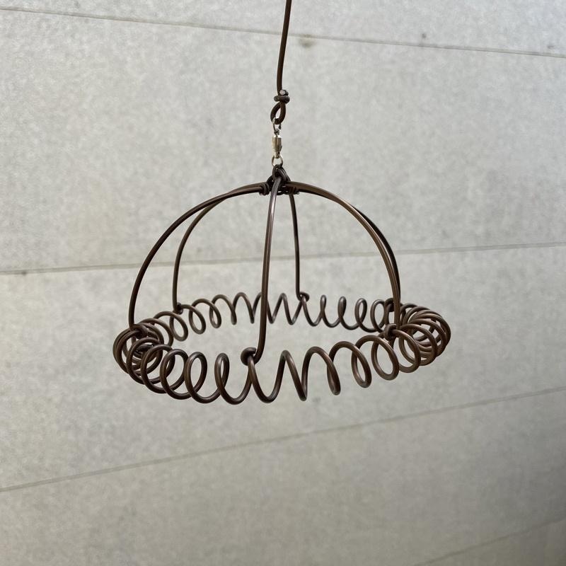 微甜多肉小陽台．空氣鳳梨的家｜鋁線手作．旋轉菘蘿空鳳掛架（不含植物）-細節圖2